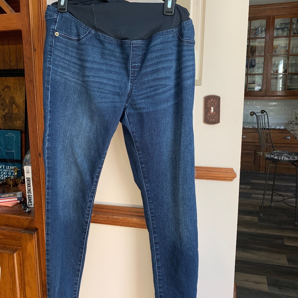 Isabel maternity skinny entubado jeans. Worn 2x